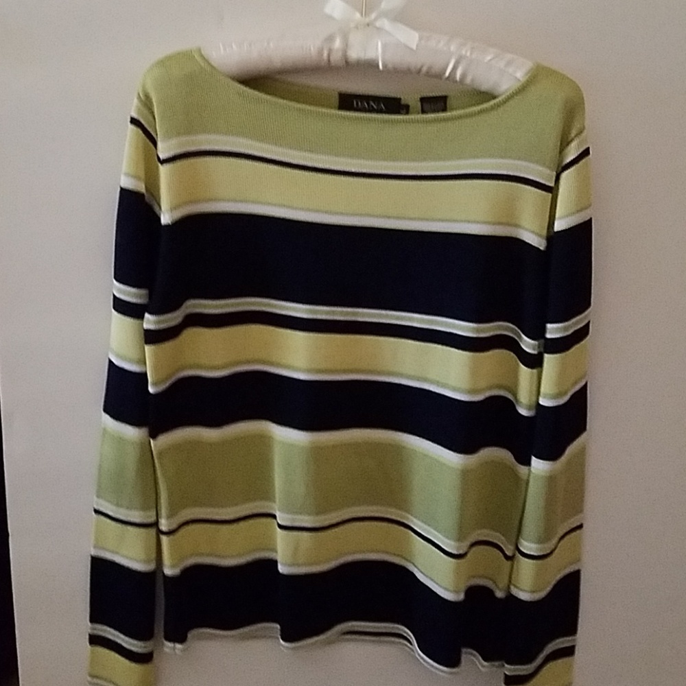 Dana Buchman Sweater